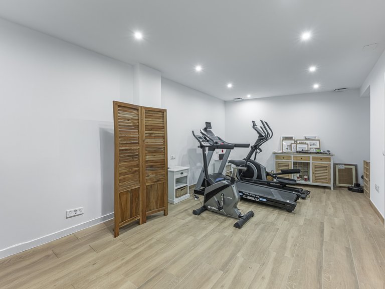 Town House for Sale in Marbella Golden Mile, Marbella, Malaga 19