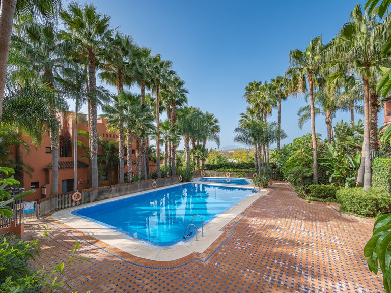 Town House for Sale in Marbella Golden Mile, Marbella, Malaga 31