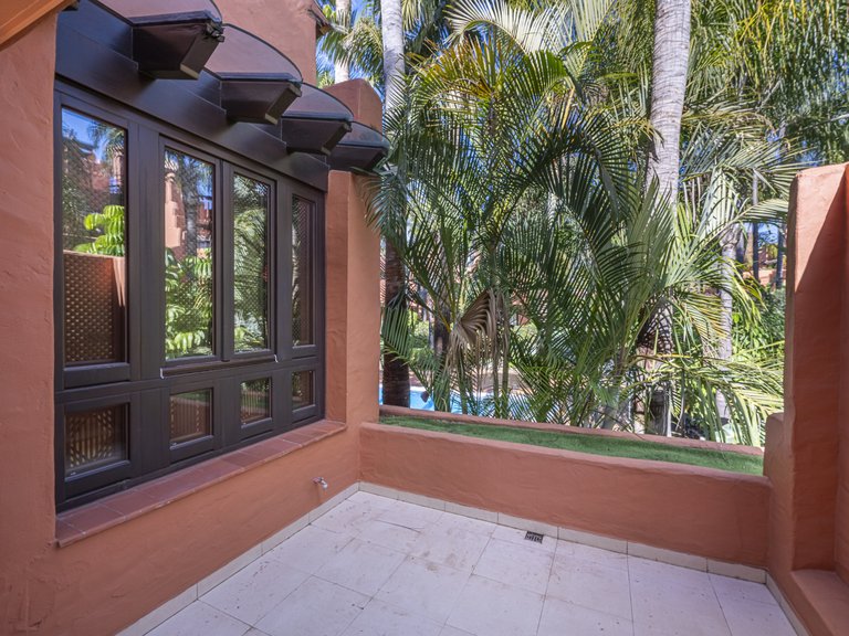 Town House for Sale in Marbella Golden Mile, Marbella, Malaga 22