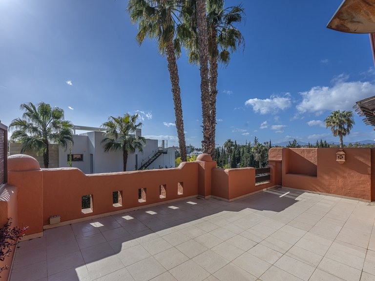 Town House for Sale in Marbella Golden Mile, Marbella, Malaga 32