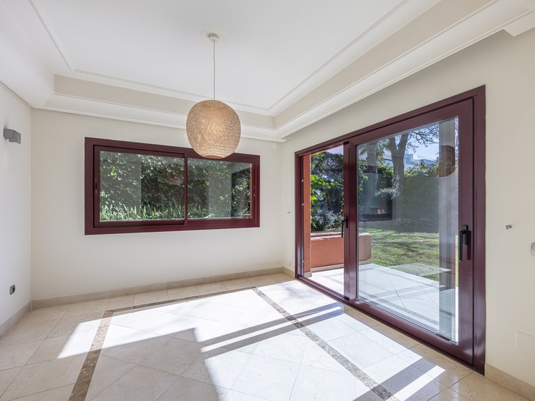 Town House for Sale in Marbella Golden Mile, Marbella, Malaga 15
