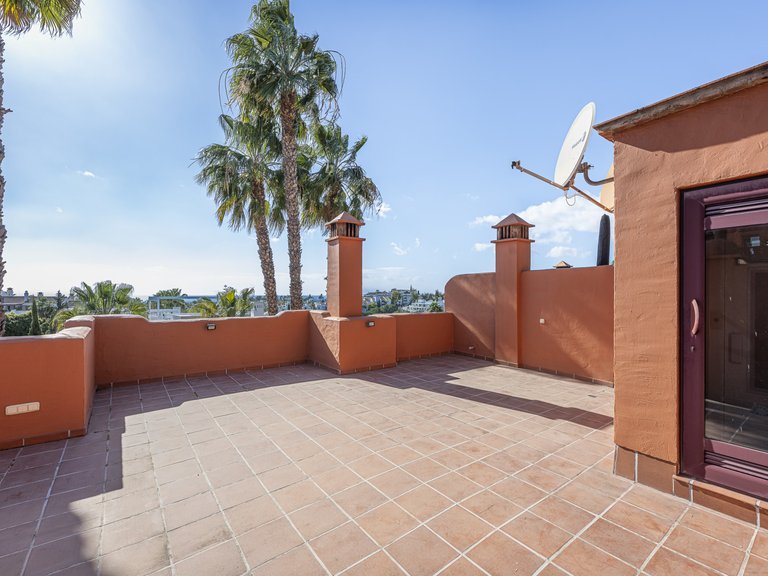 Town House for Sale in Marbella Golden Mile, Marbella, Malaga 30