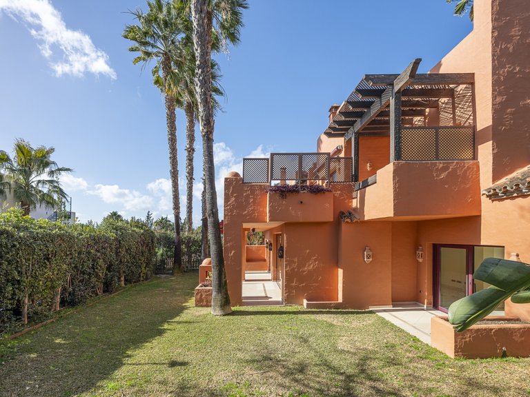 Town House for Sale in Marbella Golden Mile, Marbella, Malaga 8