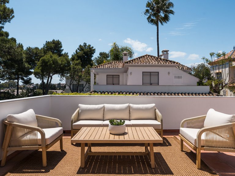 Villa for Sale in Nueva Andalucia, Marbella, Malaga 15
