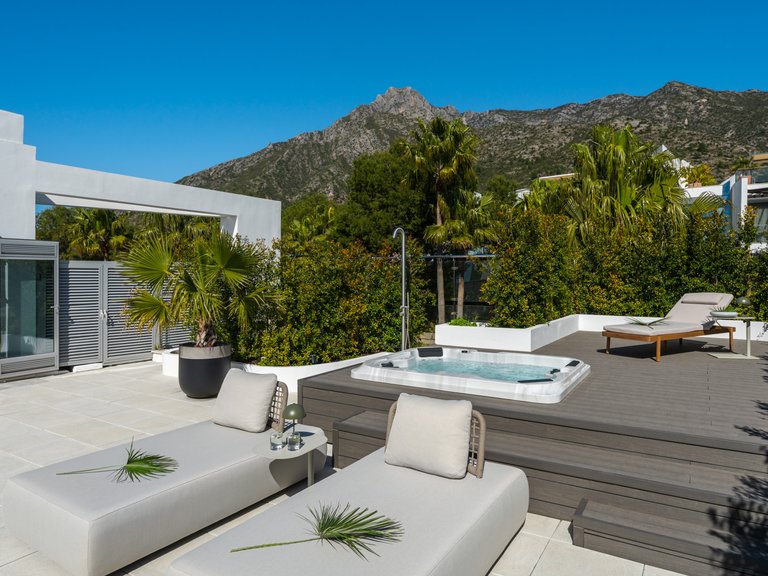 Town House for Sale in Marbella Golden Mile, Marbella, Malaga 10