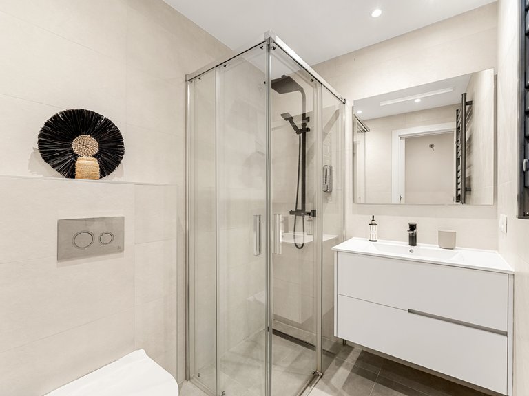 Apartment for Sale in San Pedro Playa, San Pedro De Alcantara, Malaga 9