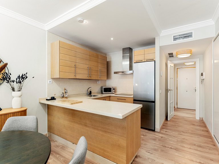 Apartment for Sale in San Pedro Playa, San Pedro De Alcantara, Malaga 11