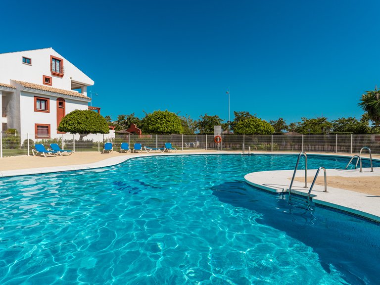 Apartment for Sale in San Pedro Playa, San Pedro De Alcantara, Malaga 1