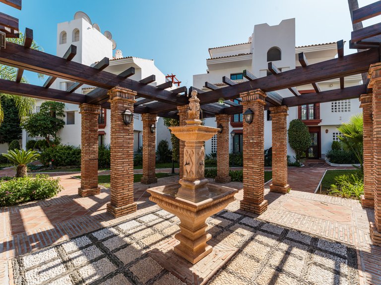 Apartment for Sale in San Pedro Playa, San Pedro De Alcantara, Malaga 12