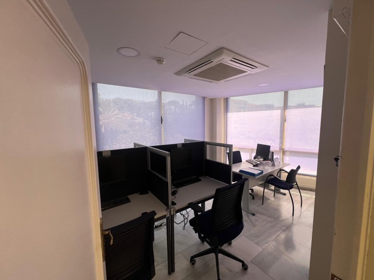 Commercial for Rent in Marbella, Malaga 5