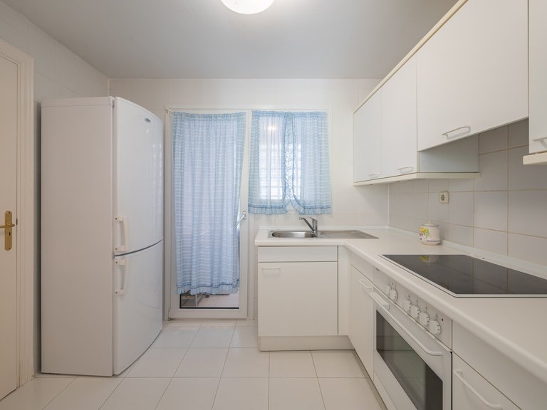 Apartment for Sale in Marbella Golden Mile, Marbella, Malaga 7