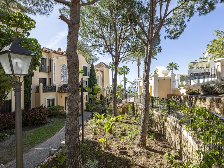 Apartment for Sale in La Quinta, Benahavis, Malaga 38