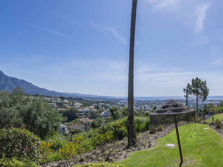 Apartment for Sale in La Quinta, Benahavis, Malaga 43