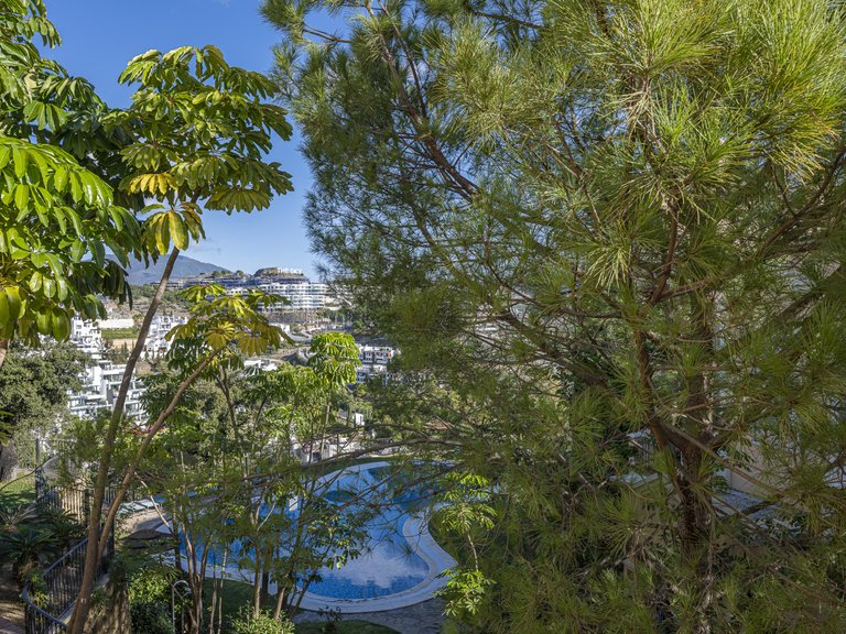 Apartment for Sale in La Quinta, Benahavis, Malaga 36