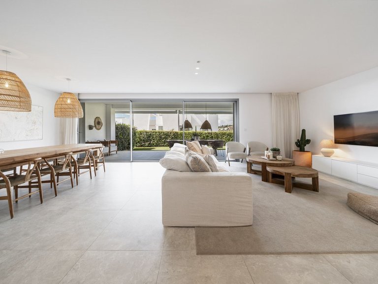 Apartment for Sale in Marbella Este, Marbella, Malaga 10