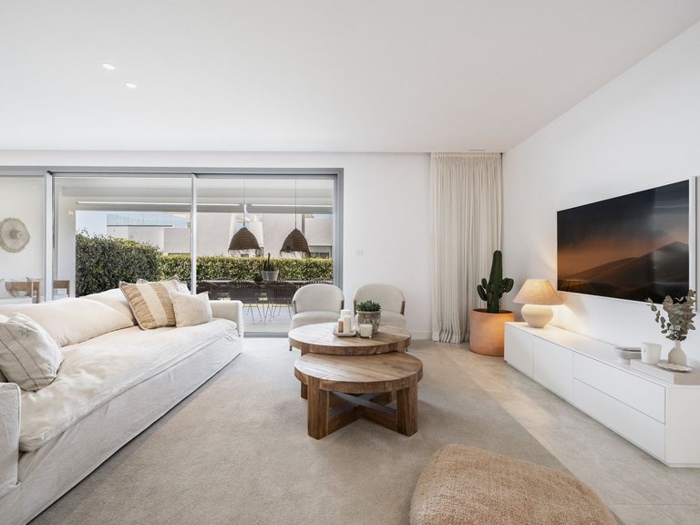 Apartment for Sale in Marbella Este, Marbella, Malaga 4
