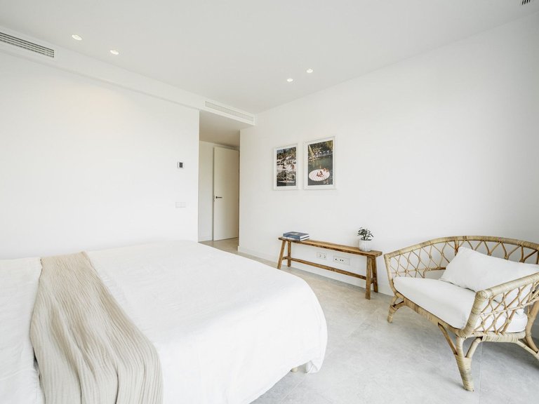 Apartment for Sale in Marbella Este, Marbella, Malaga 30