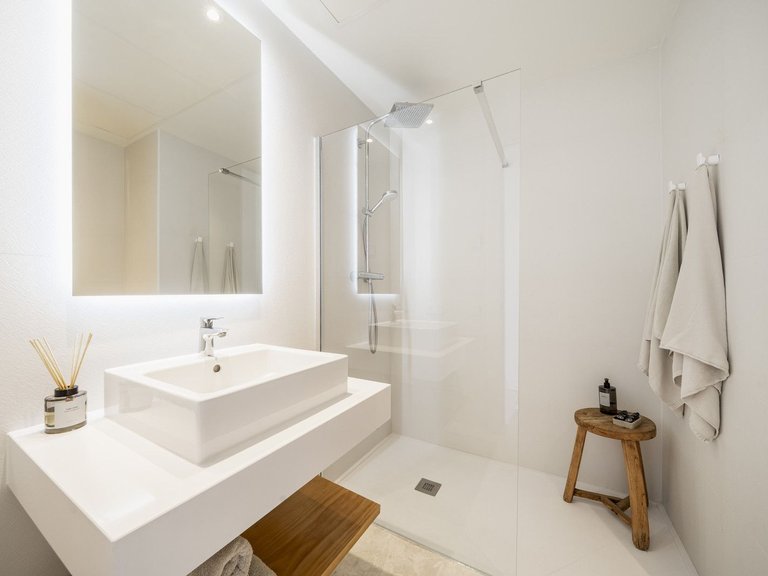 Apartment for Sale in Marbella Este, Marbella, Malaga 32