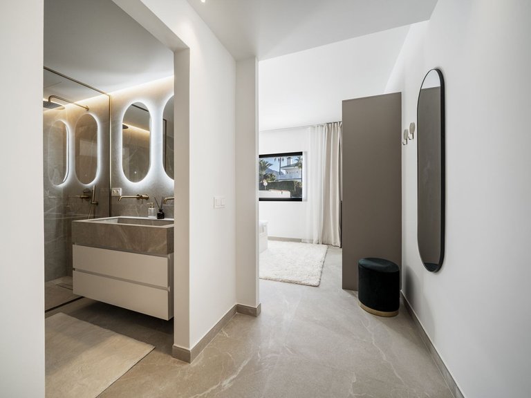 Town House for Sale in Nueva Andalucia, Marbella, Malaga 18