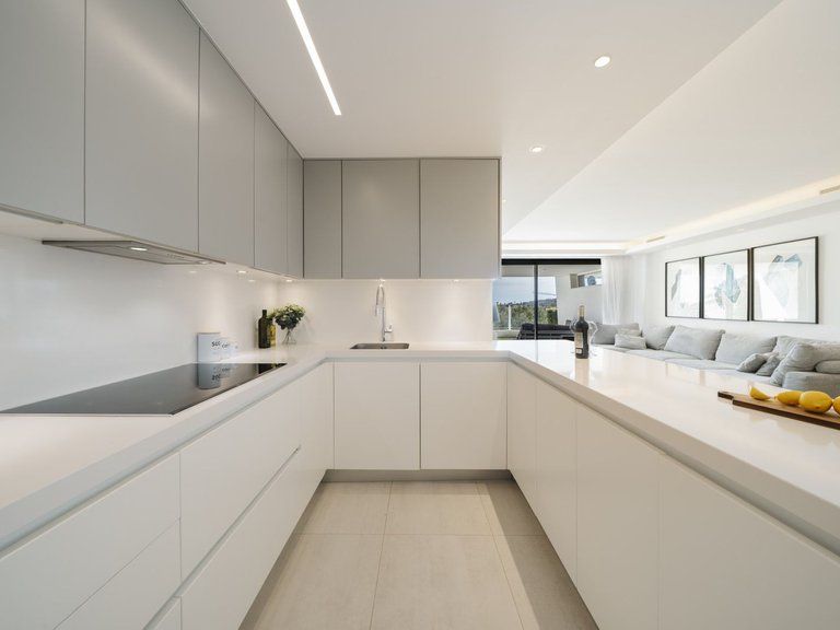 Apartment for Sale in Nueva Andalucia, Marbella, Malaga 13