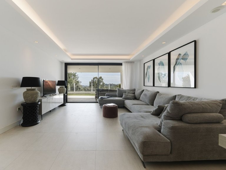 Apartment for Sale in Nueva Andalucia, Marbella, Malaga 8