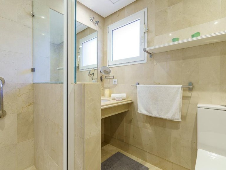 Apartment for Rent in Marbella Golden Mile, Marbella, Malaga 8