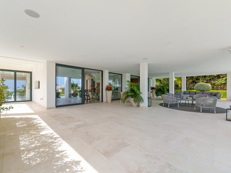 Villa for Sale in Nueva Andalucia, Marbella, Malaga 46