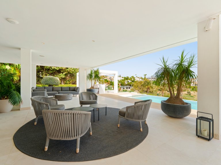 Villa for Sale in Nueva Andalucia, Marbella, Malaga 40