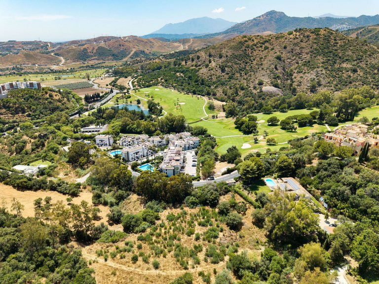 Plot for Sale in Puerto del Almendro, Benahavis, Malaga 1