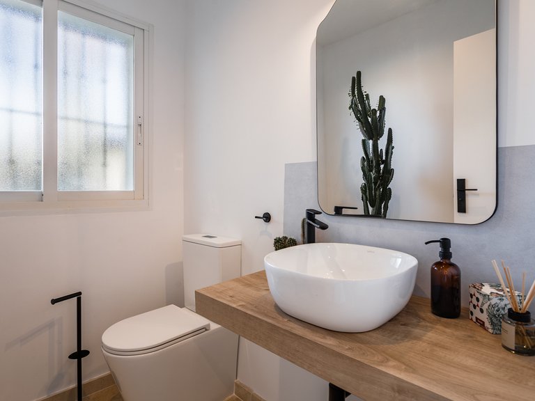 Town House for Sale in Las Encinas, Benahavis, Malaga 23