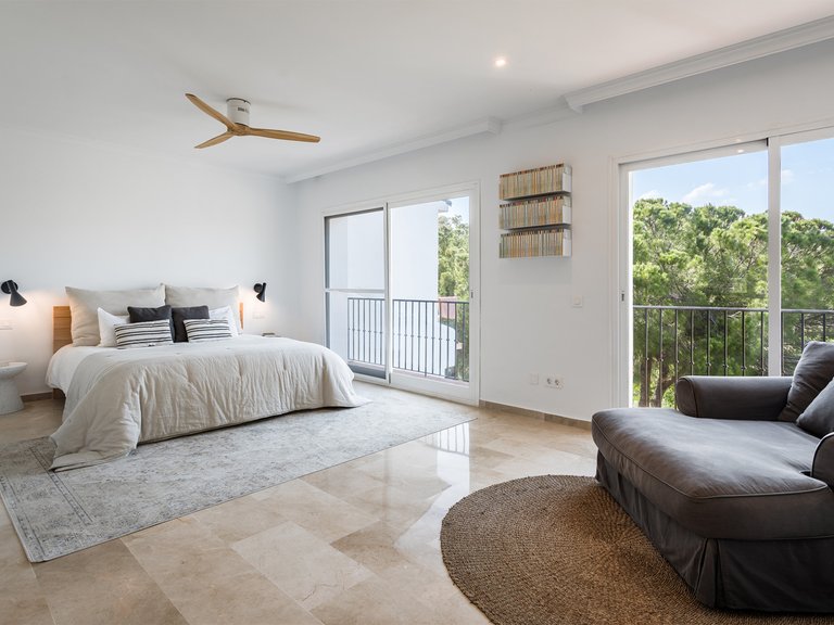 Town House for Sale in Las Encinas, Benahavis, Malaga 31