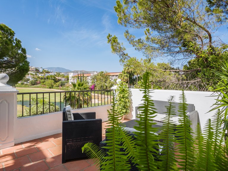 Town House for Sale in Las Encinas, Benahavis, Malaga 8