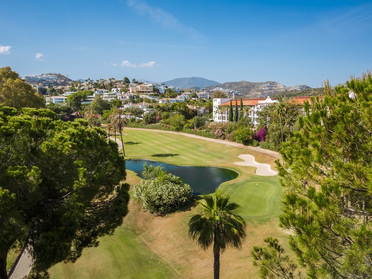 Town House for Sale in Las Encinas, Benahavis, Malaga 27