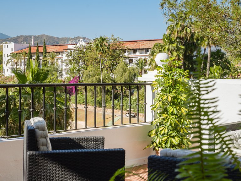 Town House for Sale in Las Encinas, Benahavis, Malaga 7