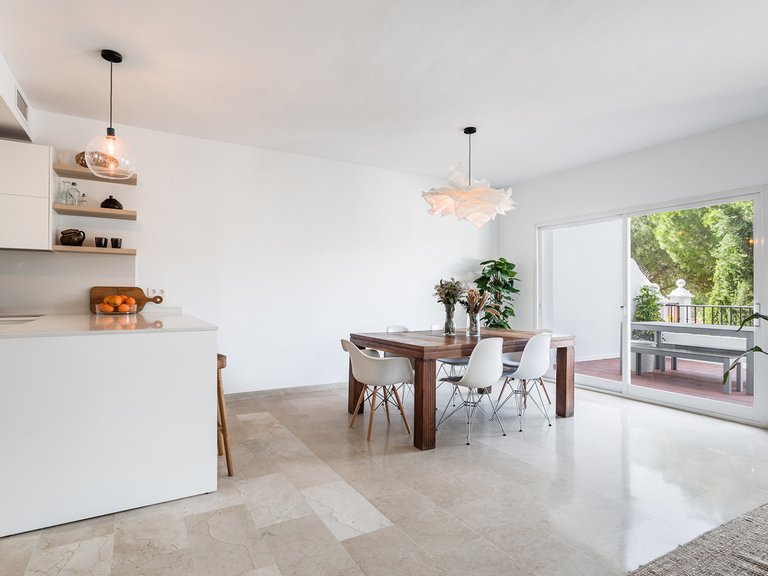 Town House for Sale in Las Encinas, Benahavis, Malaga 34