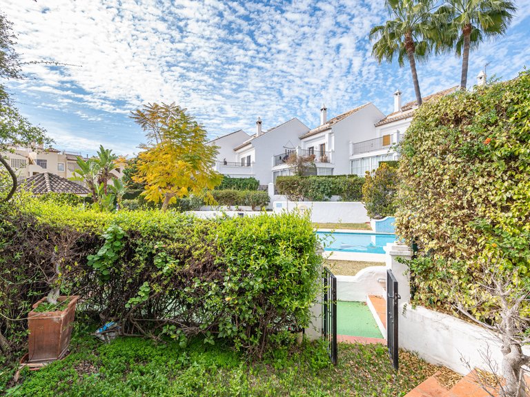 Town House for Sale in Marbella Golden Mile, Marbella, Malaga 11