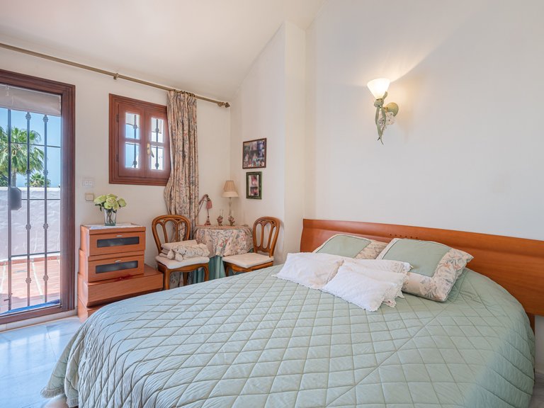 Town House for Sale in Marbella Golden Mile, Marbella, Malaga 28