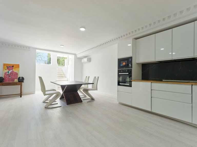 Town House for Sale in Marbella Golden Mile, Marbella, Malaga 22