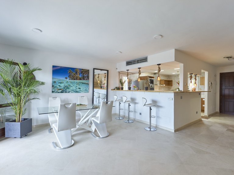 Town House for Sale in Marbella Golden Mile, Marbella, Malaga 6
