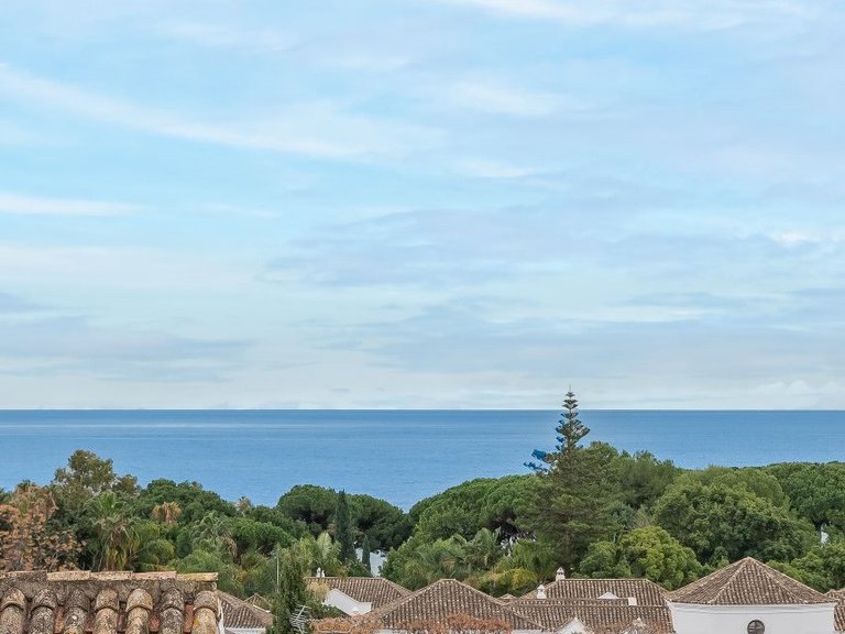 Town House for Sale in Marbella Golden Mile, Marbella, Malaga 2