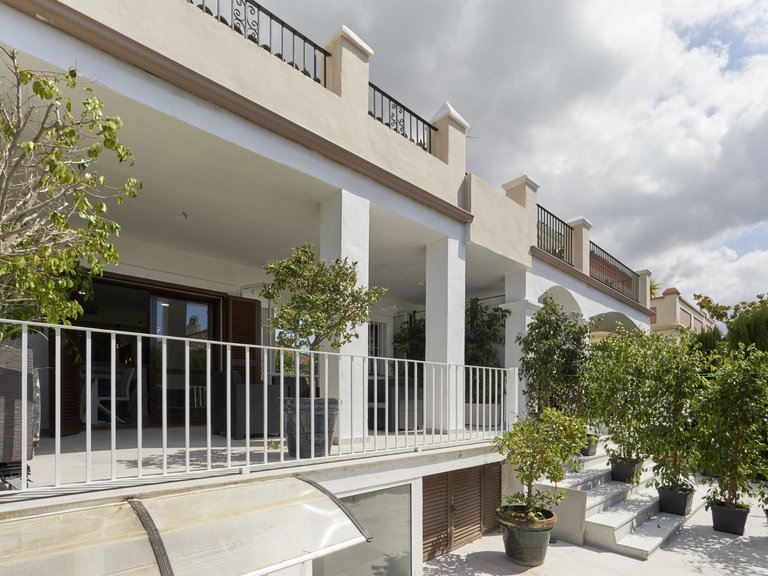 Town House for Sale in Marbella Golden Mile, Marbella, Malaga 28