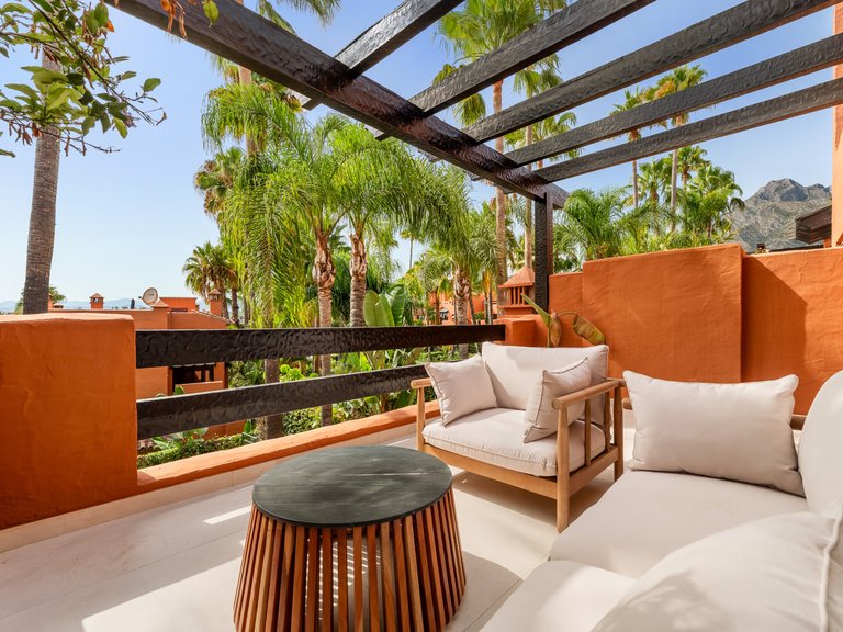 Town House for Sale in Marbella Golden Mile, Marbella, Malaga 21