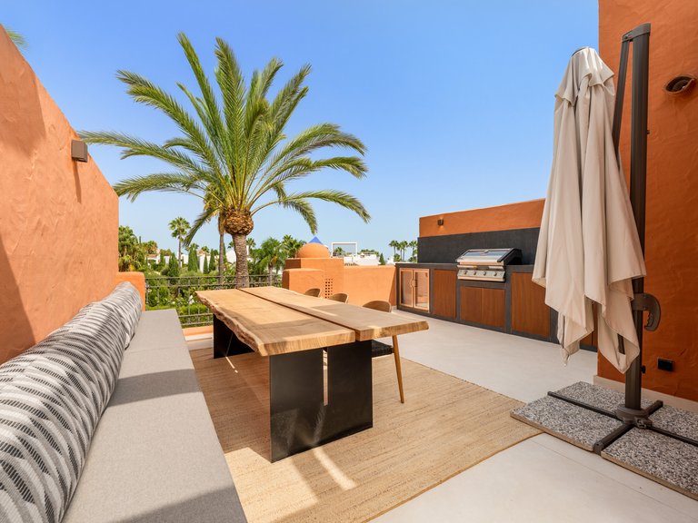 Town House for Sale in Marbella Golden Mile, Marbella, Malaga 26