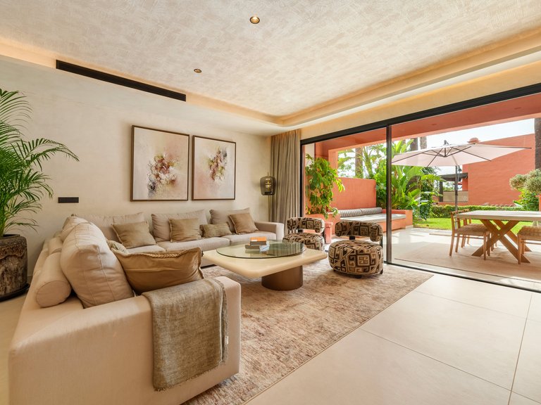 Town House for Sale in Marbella Golden Mile, Marbella, Malaga 11
