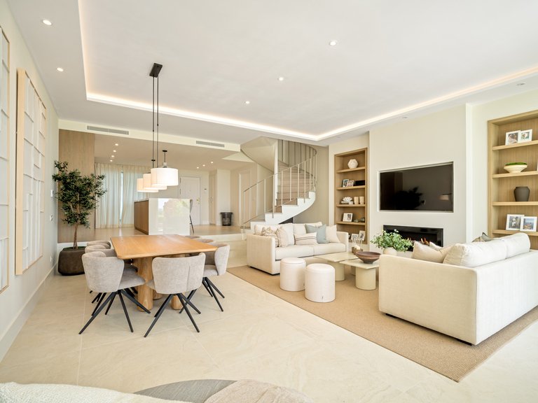 Town House for Sale in La Quinta, Benahavis, Malaga 5