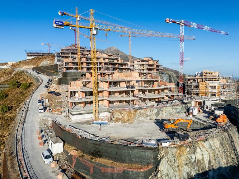 Apartment for Sale in Real de La Quinta, Benahavis, Malaga 7