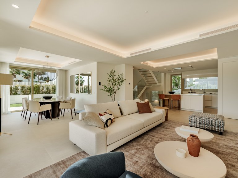 Town House for Sale in Marbella Golden Mile, Marbella, Malaga 7