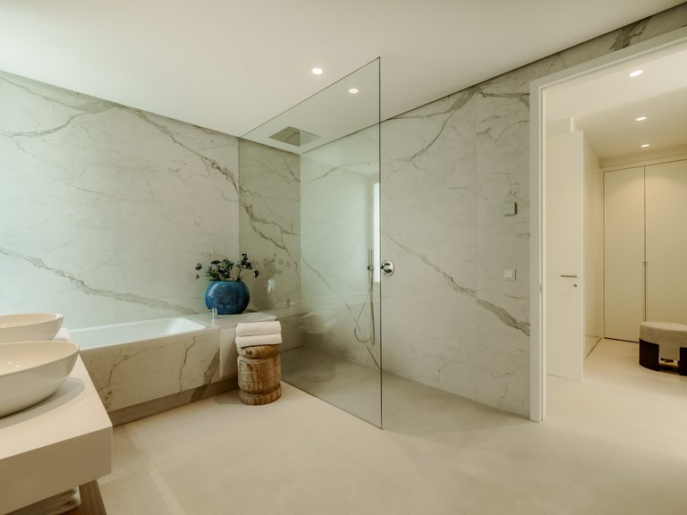 Town House for Sale in Marbella Golden Mile, Marbella, Malaga 18