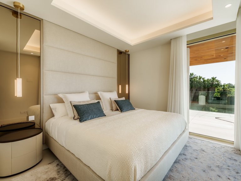 Town House for Sale in Marbella Golden Mile, Marbella, Malaga 16