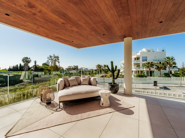 Town House for Sale in Marbella Golden Mile, Marbella, Malaga 20